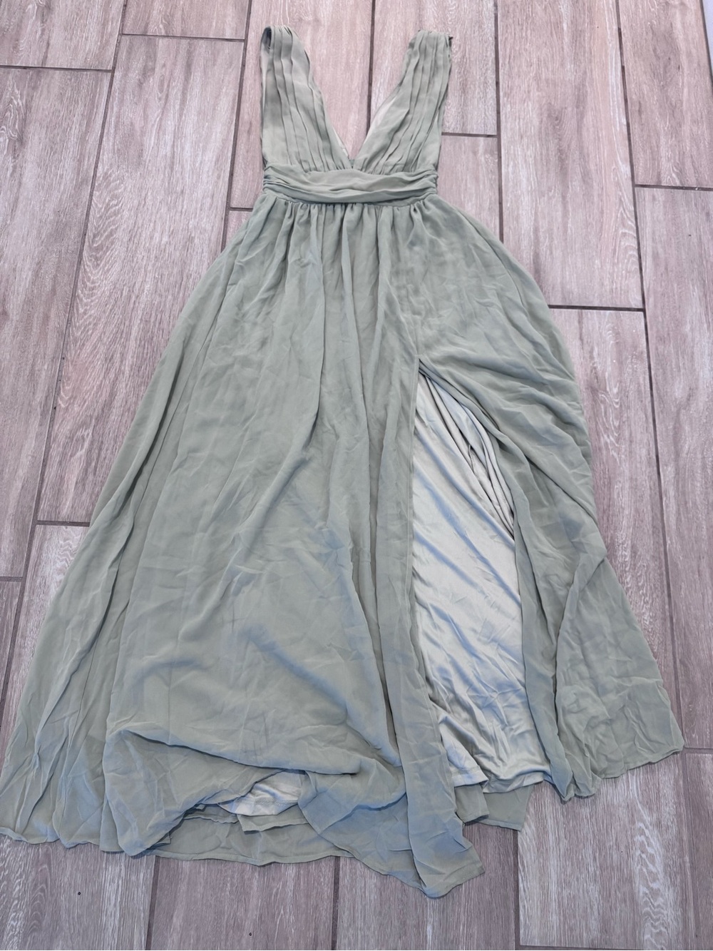 Lulus Sleeveless V-Neck Sage Green Maxi Dress - Elegant Evening Wear
